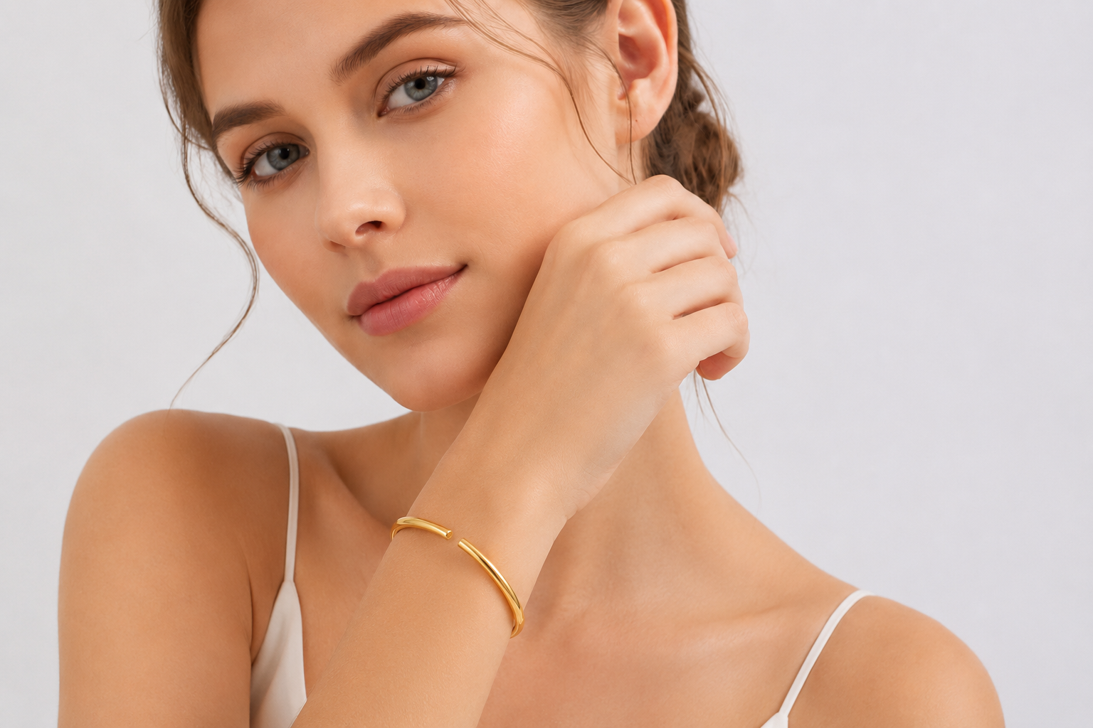 Celoria Bracelet – Timeless Gold Bracelet
